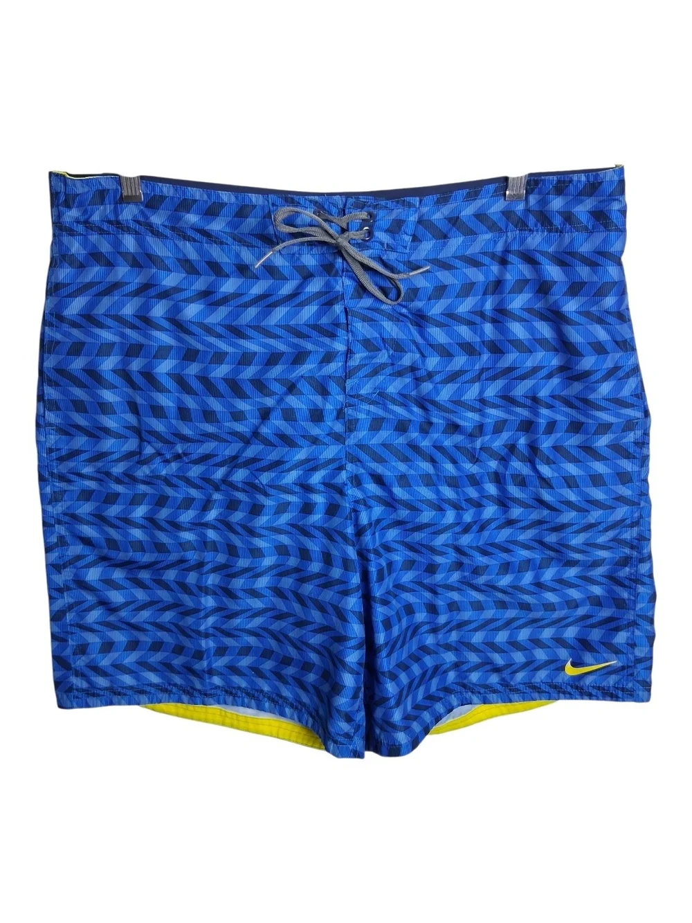 Nike Men's XXL Blue Chevron 8